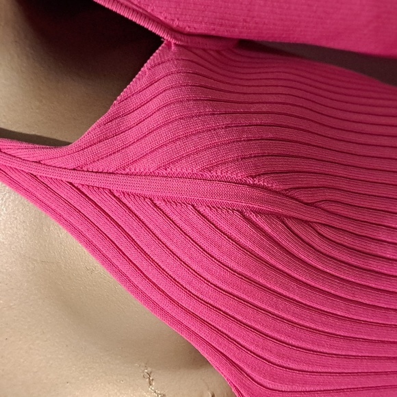 ASTR The Label Estepania Hot Pink Cut Out Shoulder Stretch Sweater - Picture 5 of 7